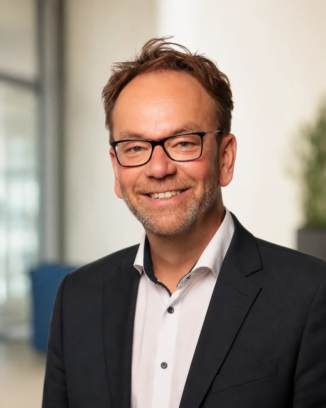 Porträt von Dipl.-Ing. (FH) Matthias Sommer, Berater für Energiewirtschaft, Strategie & Geschäftsmodelle
